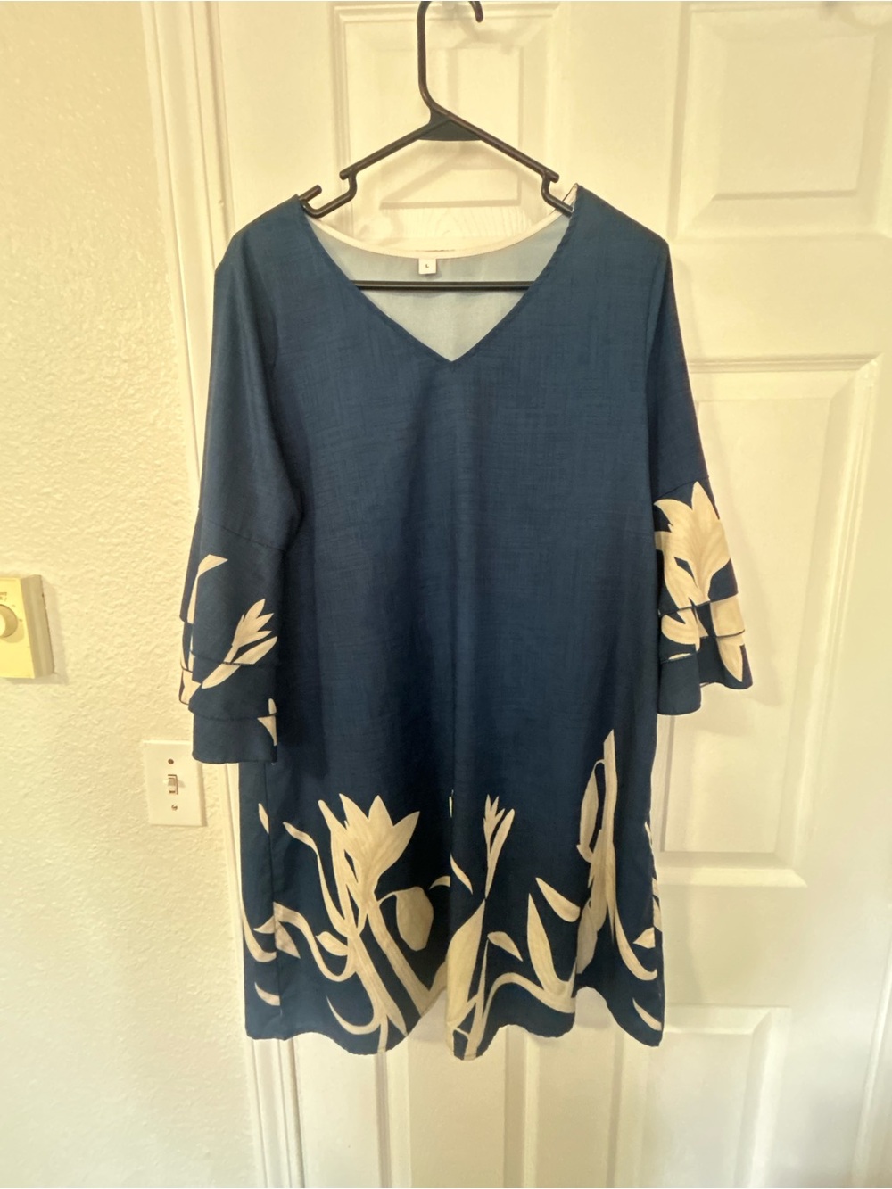 Women's Navy Blue Floral V-Neck Dress